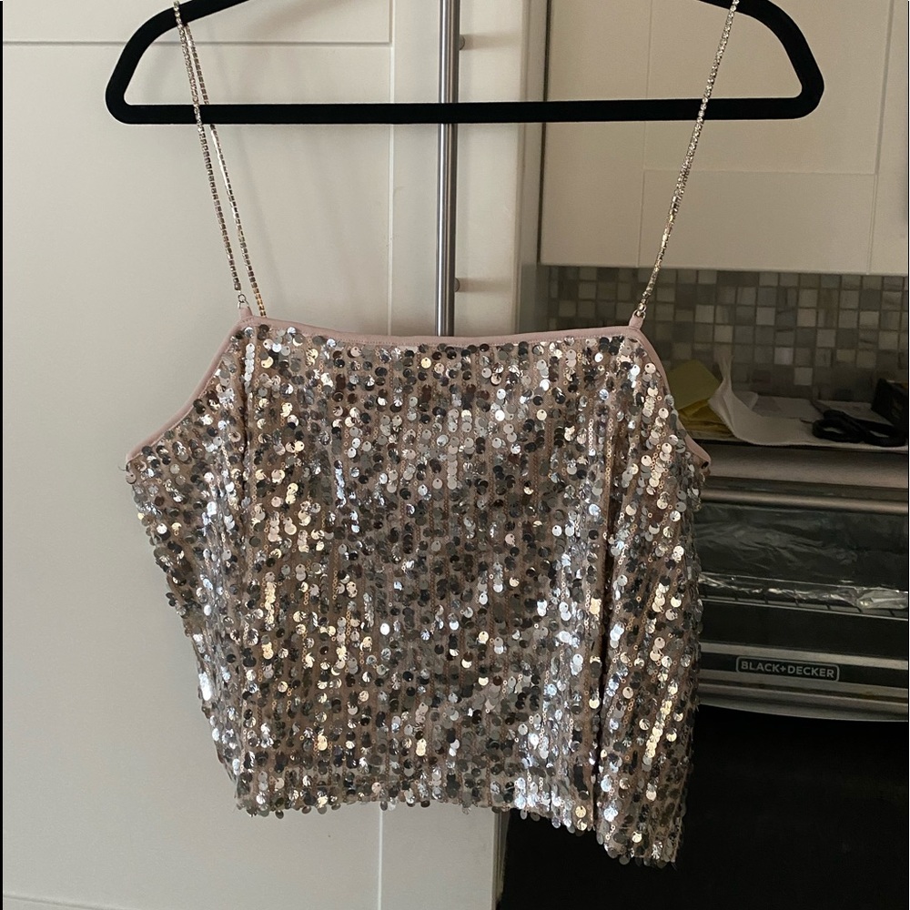 Sequence top